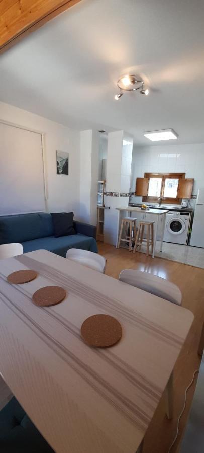 Aras Biescas Apartment Екстериор снимка