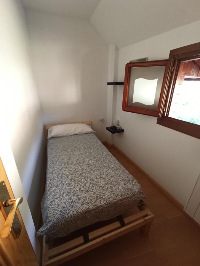 Aras Biescas Apartment Екстериор снимка