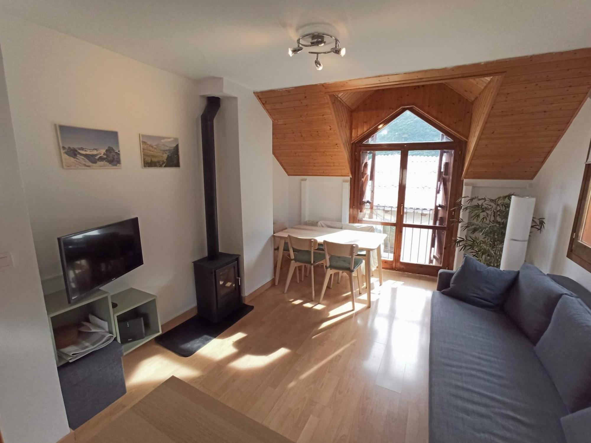 Aras Biescas Apartment Екстериор снимка